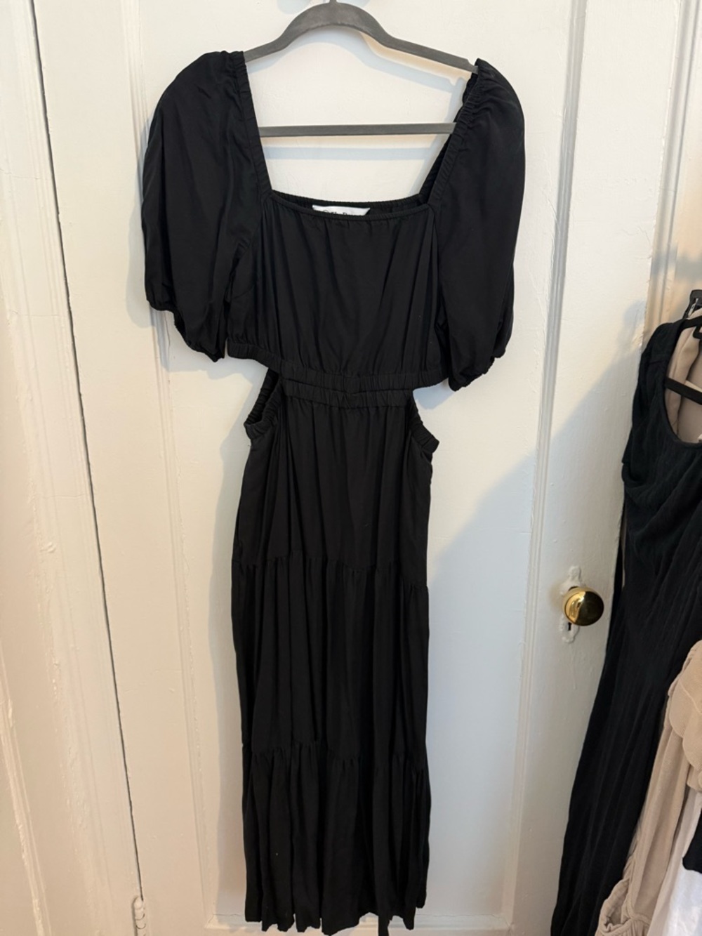 Black Puff-Sleeve Cutout Maxi Dress